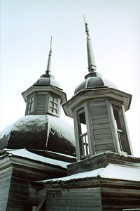 Часовня в д. Б. Кондратовской. Фото А.Тилипмана. Часовня в д. Б. Кондратовской. Фото А.Тилипмана.